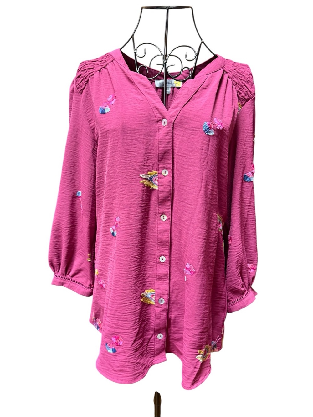 Figueroa & Flower Button-Down Embroidered Boho Blouse Magenta